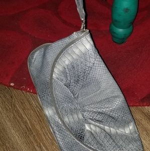 Faux Crocodilesc Design Clutch/Wristlet